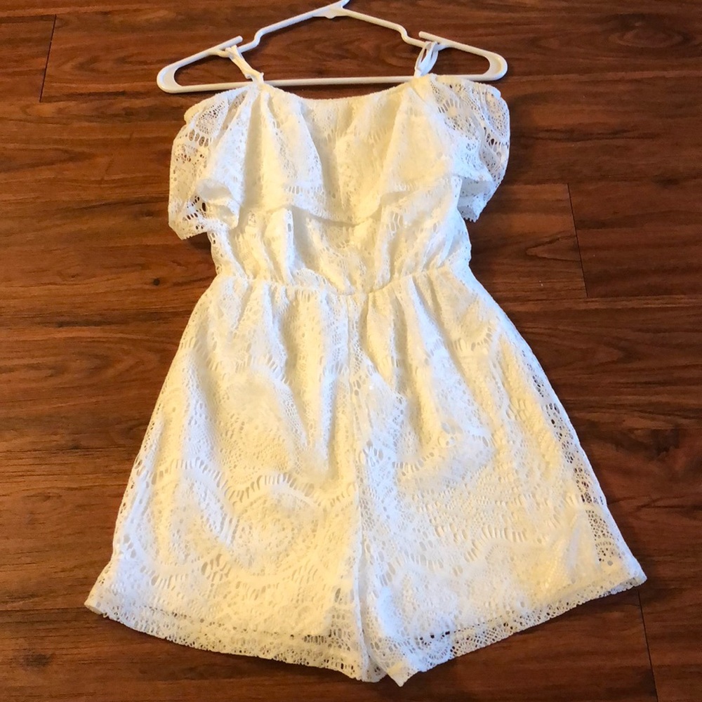 Ultra Flirt Womens Ruffles & Lace Romper Jumpsuit